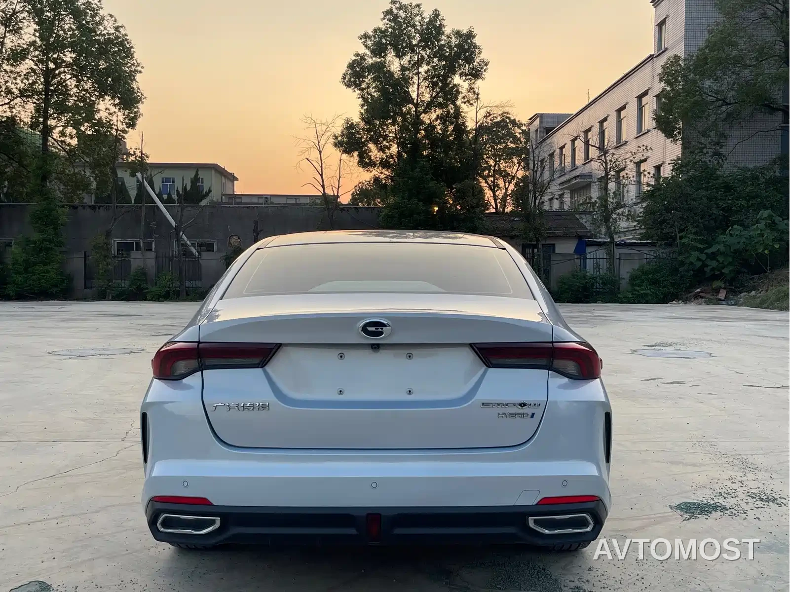 GAC Trumpchi Emkoo 2023 Shadow Leopard H High-Efficiency Hybrid — фото 5