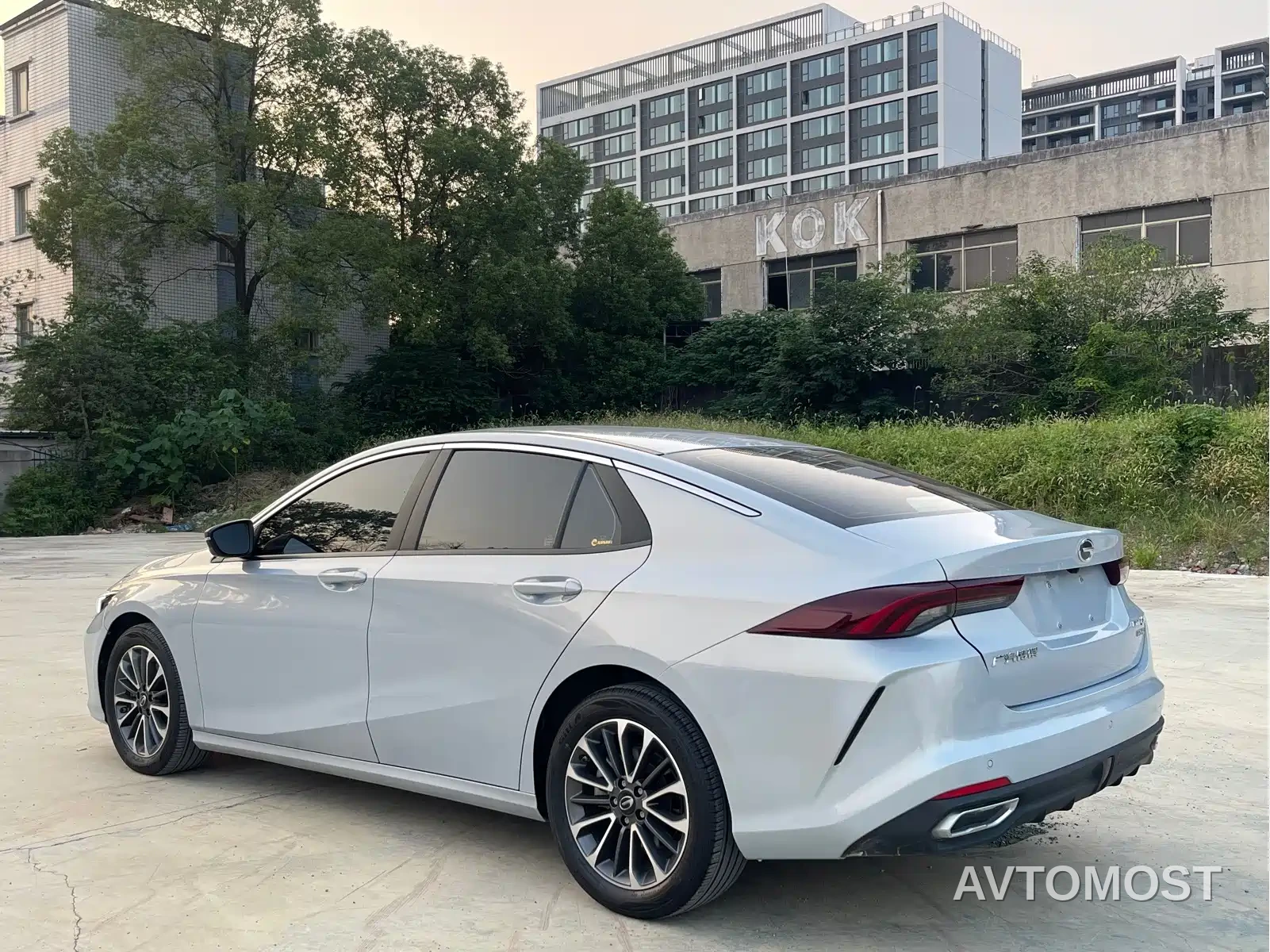 GAC Trumpchi Emkoo 2023 Shadow Leopard H High-Efficiency Hybrid — фото 6