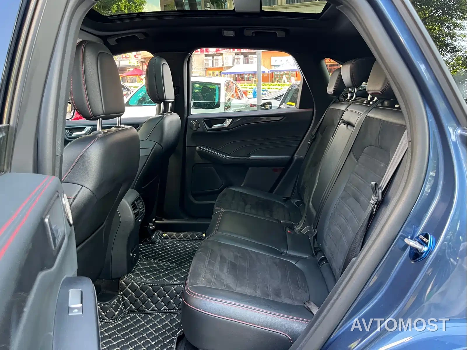 Ford Escape 2020 EcoBoost 245 AWD ST-LINE — фото 10