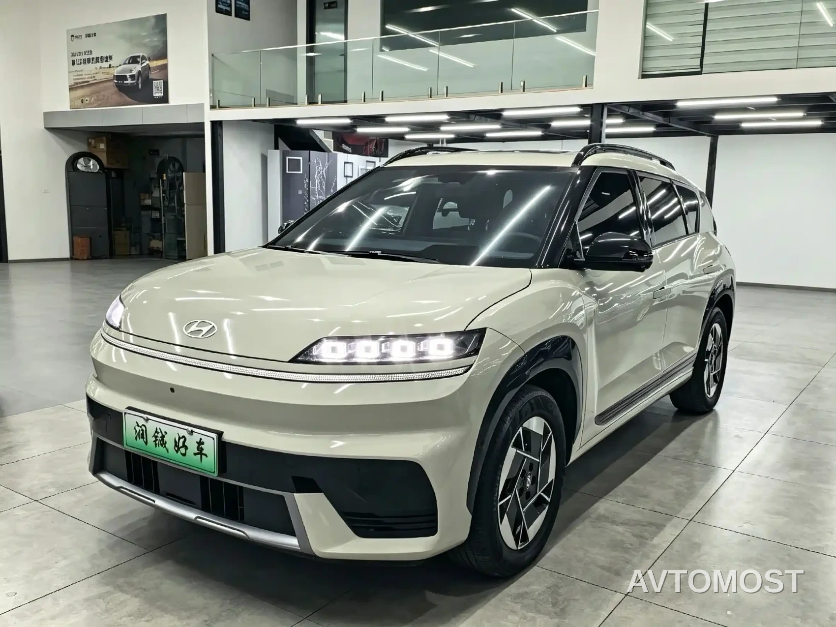 Hyundai ELEXIO 2025 Standard Range RWD — фото 1