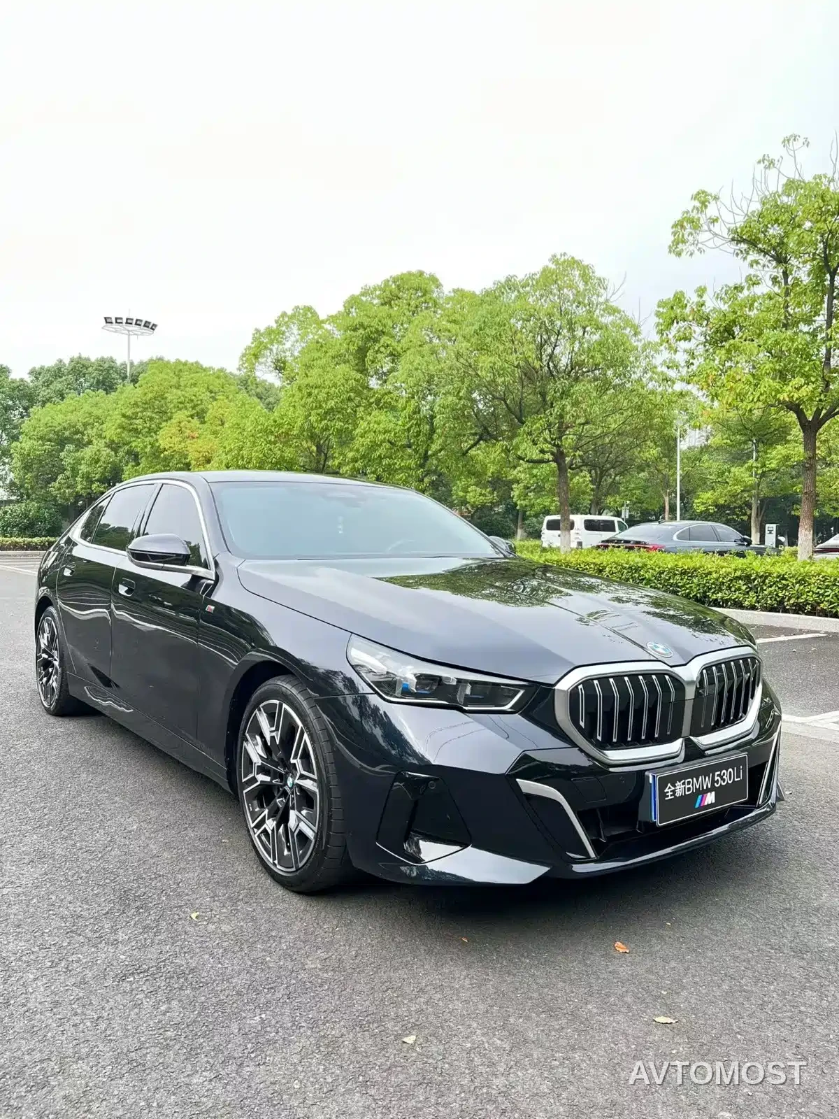 BMW 5 Series 2024 530Li Premium M Sport Package — фото 2