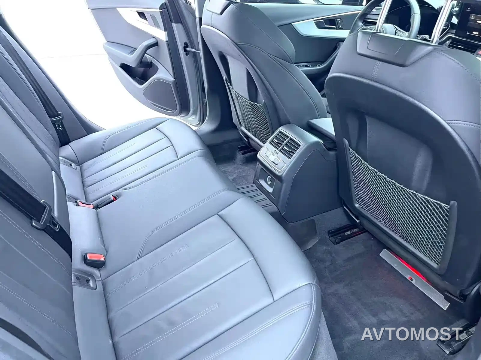 Audi A4 (Import) 2021 Avant Pioneer 40 TFSI Fashion Dynamic — фото 9
