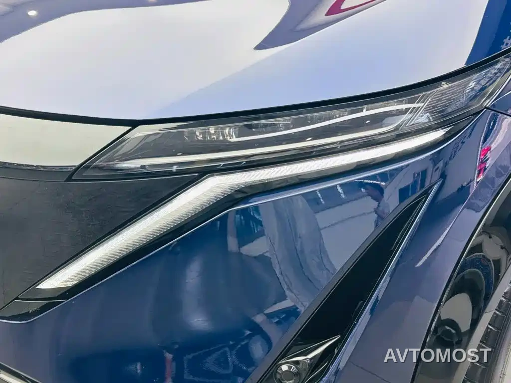 Nissan ARIYA 2022 4WD High Performance Top Edition — фото 11