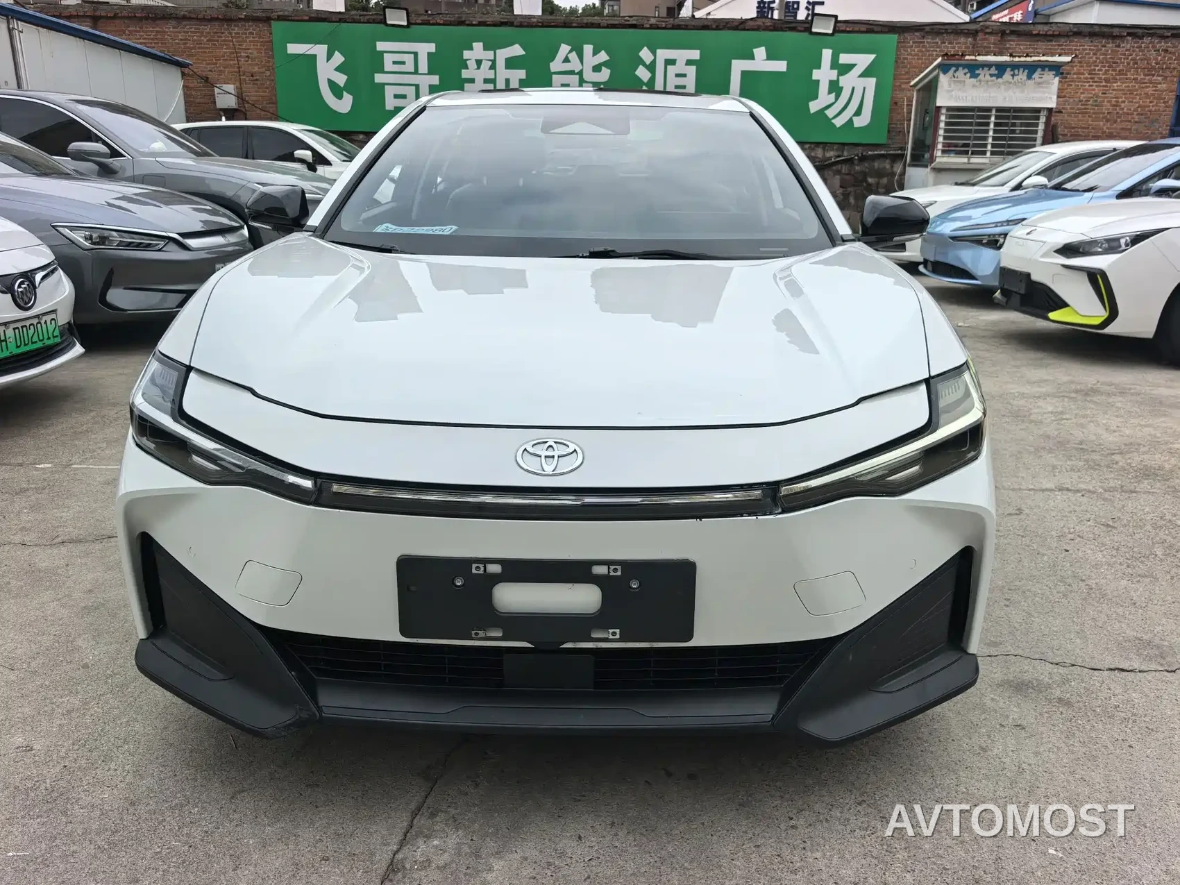 Toyota bZ3 2023 517km Elite PRO — фото 2