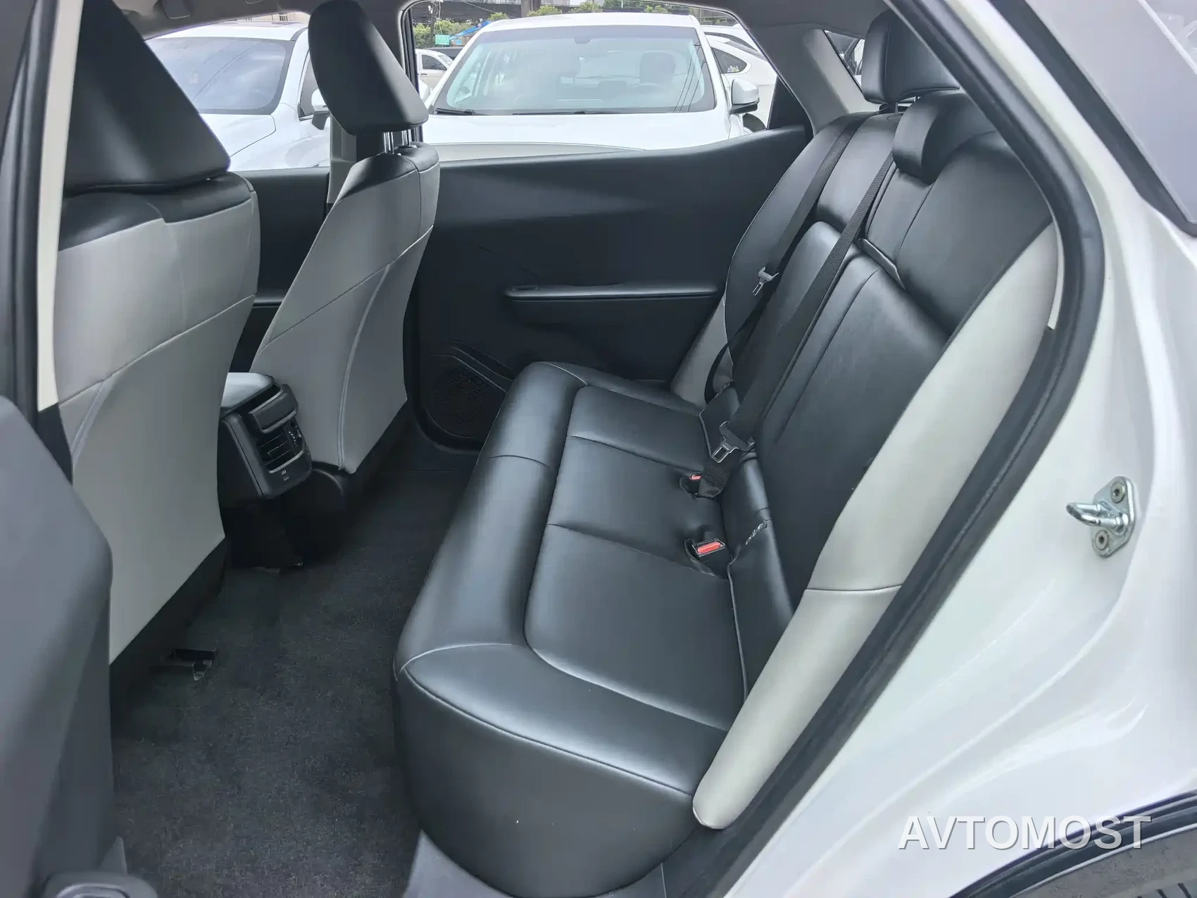 Toyota bZ3 2023 517km Elite PRO — фото 12