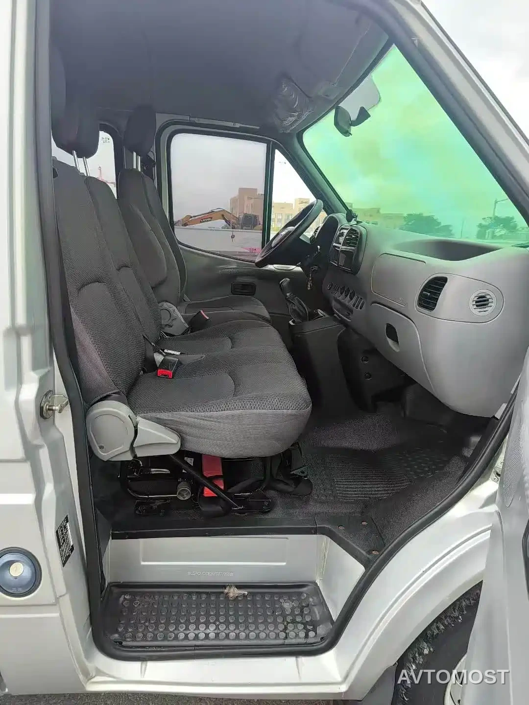 Jiangling Tesun 2019 2.8T Commercial Short Wheelbase Low Roof 6-Seater China VI JX493 — фото 6