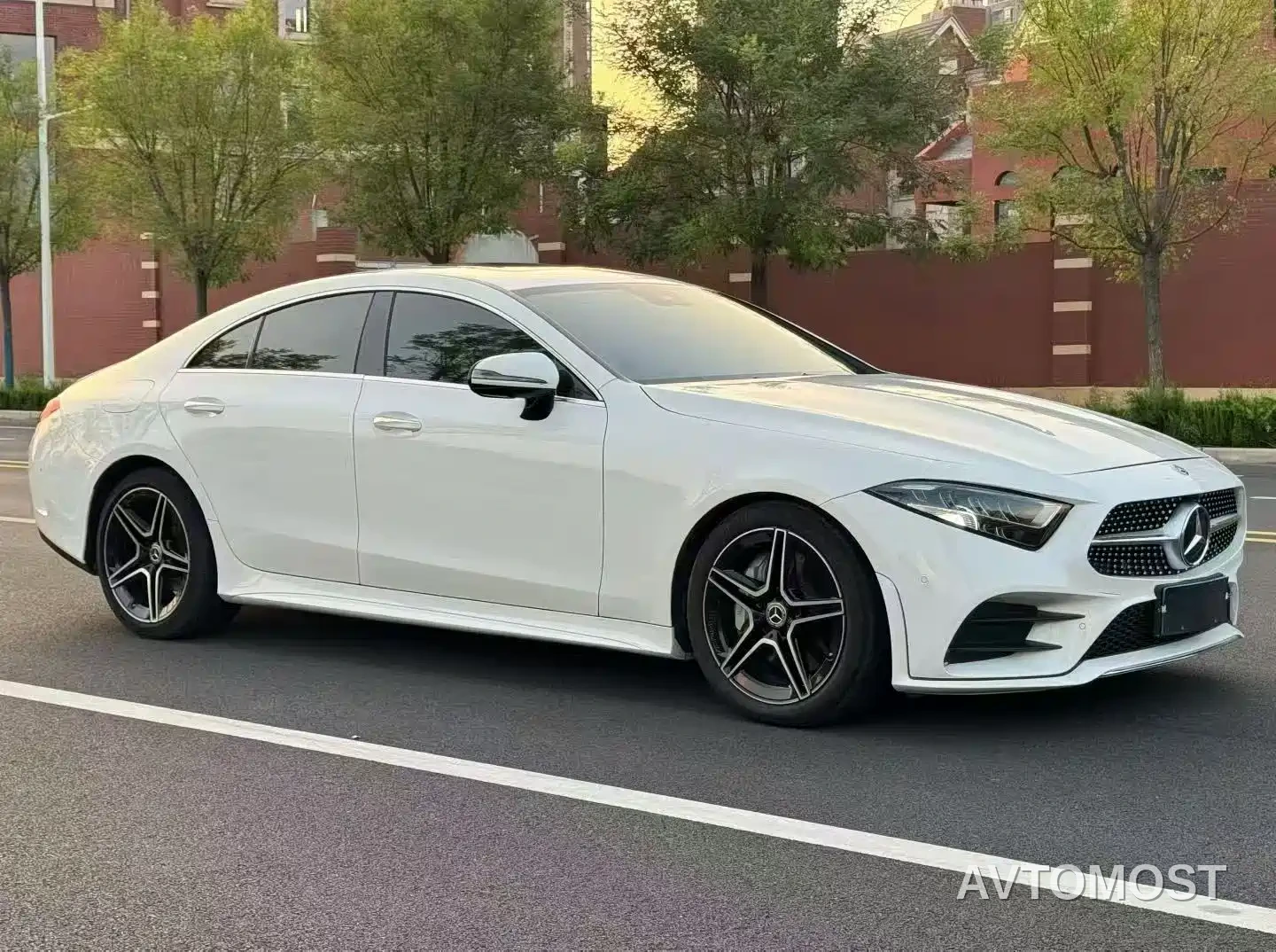 Mercedes-Benz CLS 2021 CLS 300 Luxury — фото 3