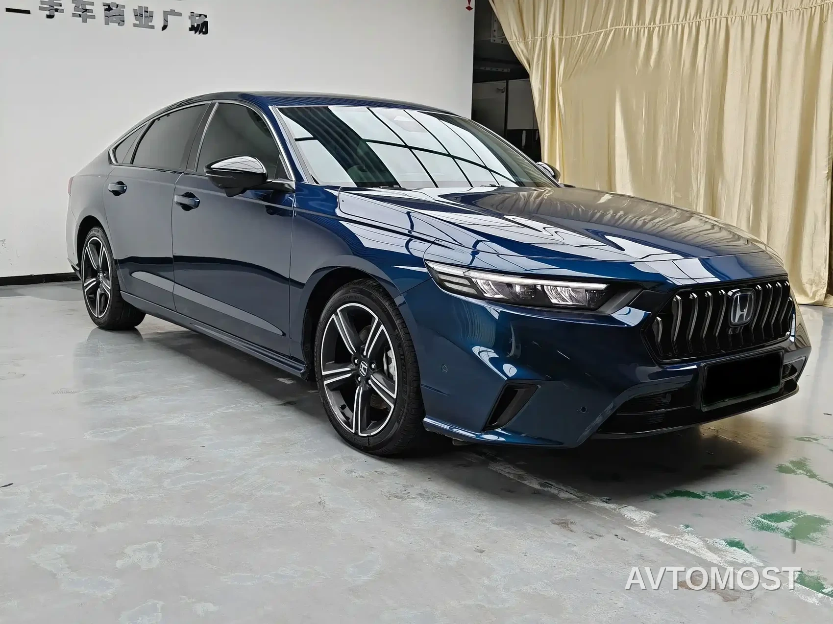 Honda Inspire Hybrid 2023 e:PHEV Premium Edition — фото 3