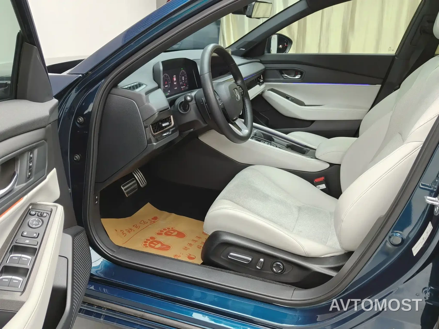 Honda Inspire Hybrid 2023 e:PHEV Premium Edition — фото 7