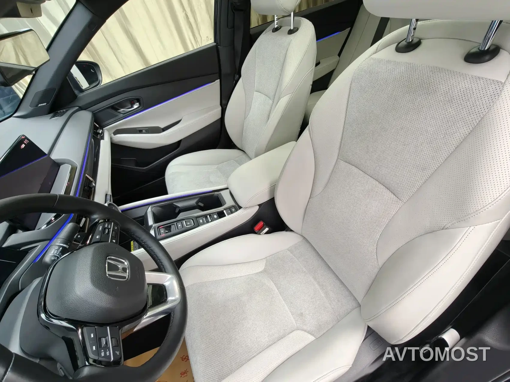 Honda Inspire Hybrid 2023 e:PHEV Premium Edition — фото 8