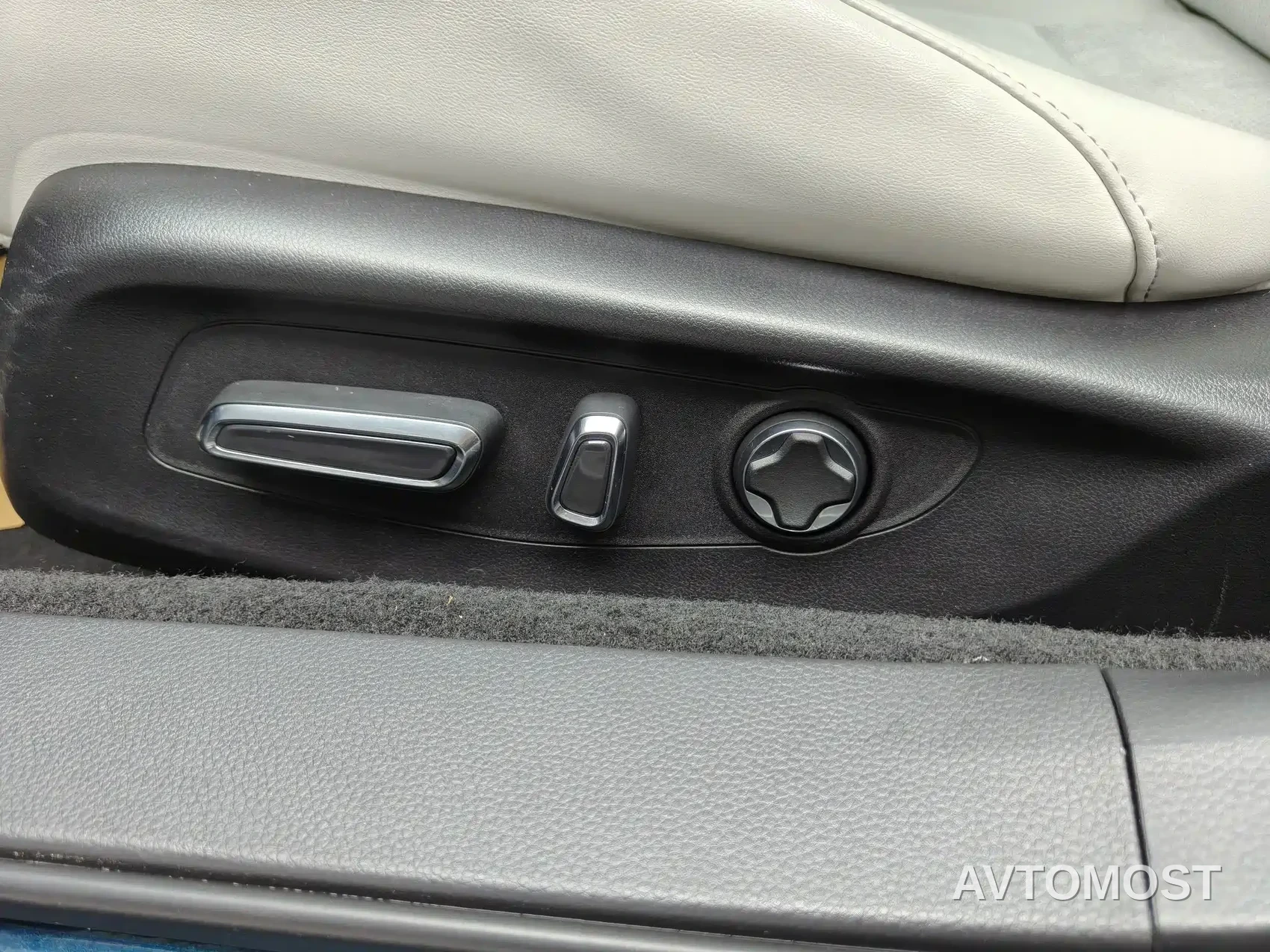 Honda Inspire Hybrid 2023 e:PHEV Premium Edition — фото 16