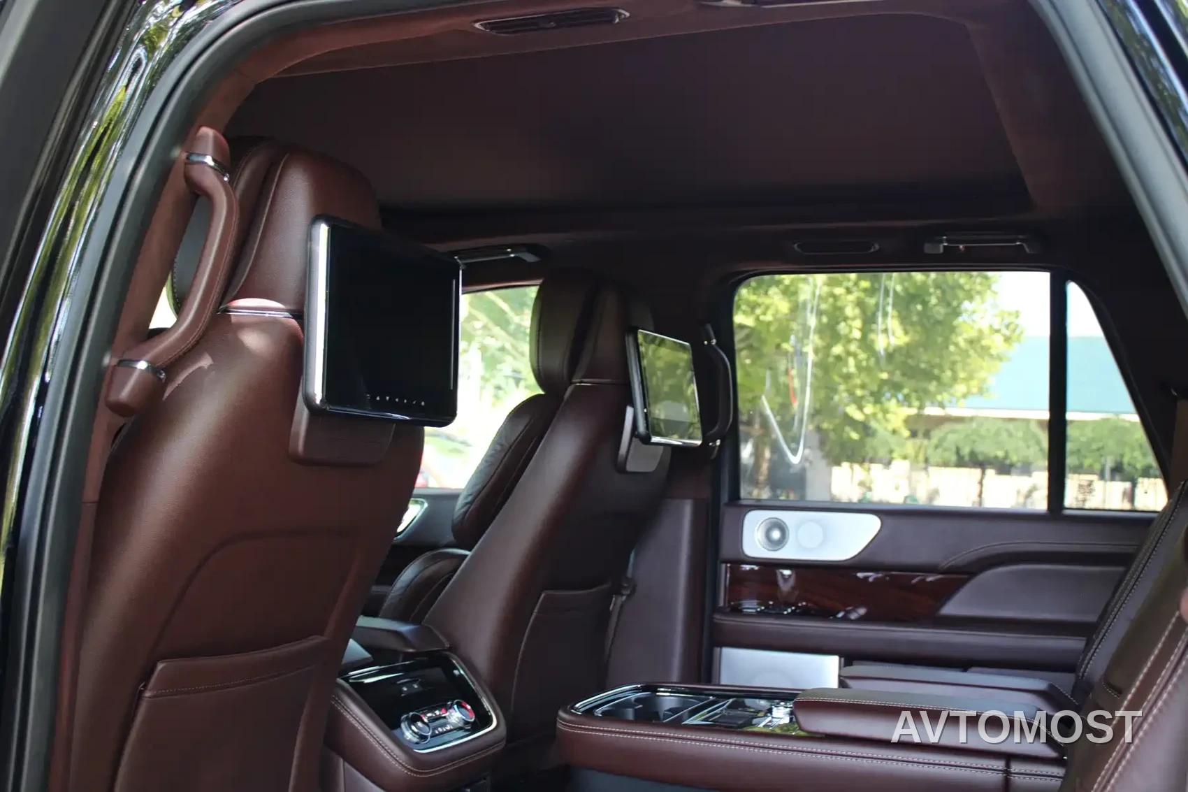 Lincoln Navigator 2022 Model 3.5T Long Wheelbase Presidential Edition — фото 19