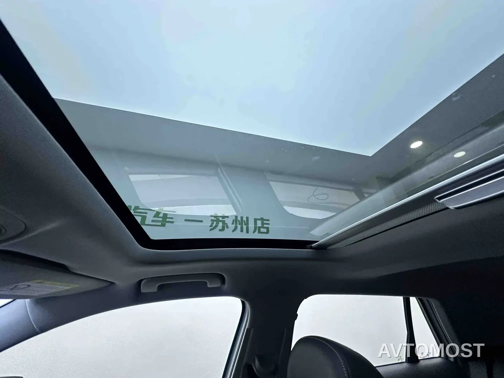 Audi Q2L e-tron 2022 Q2L e-tron Pure Electric Intelligent — фото 14