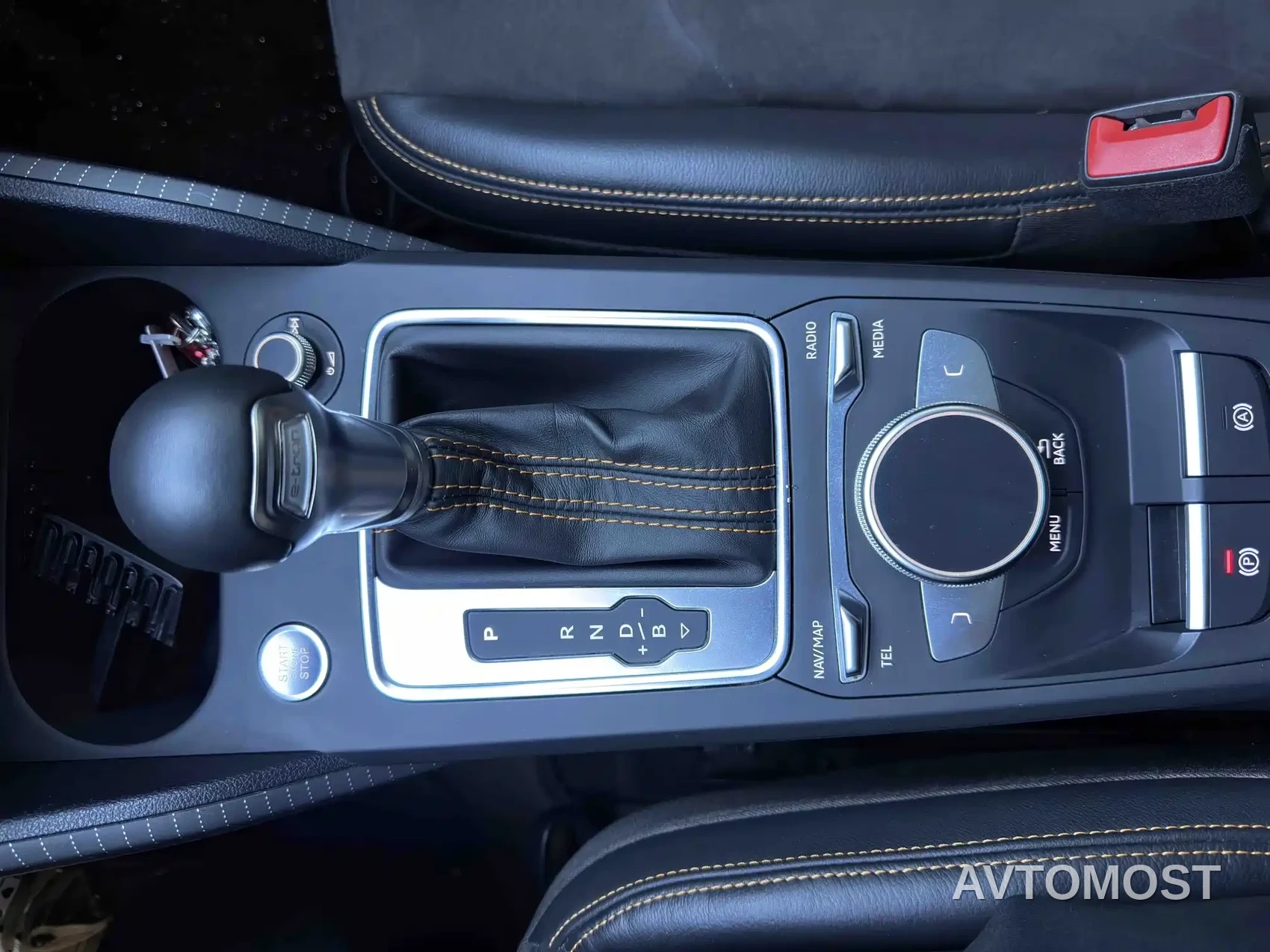 Audi Q2L e-tron 2022 Q2L e-tron Pure Electric Intelligent — фото 15