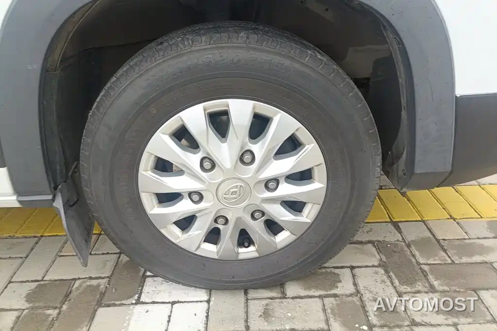 SAIC Maxus Xintu V90 2020 2.0T Manual YunJie Edition FWD Single Rear Tire Long Wheelbase High Roof 7-seater — фото 6