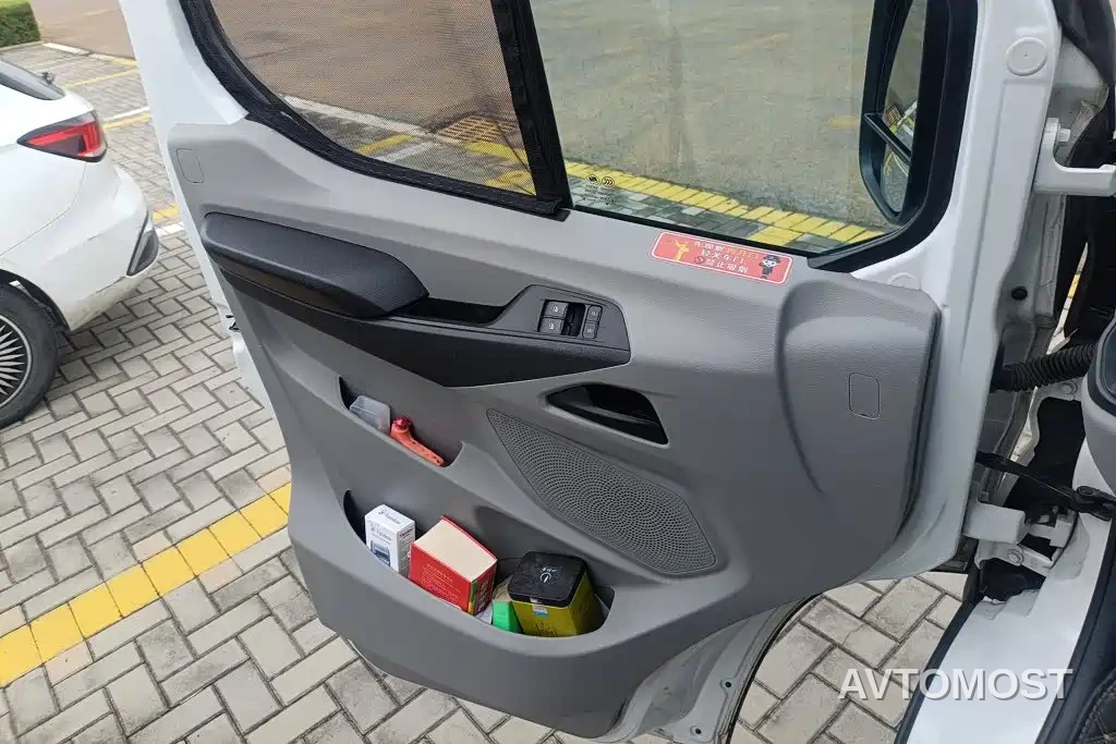 SAIC Maxus Xintu V90 2020 2.0T Manual YunJie Edition FWD Single Rear Tire Long Wheelbase High Roof 7-seater — фото 7
