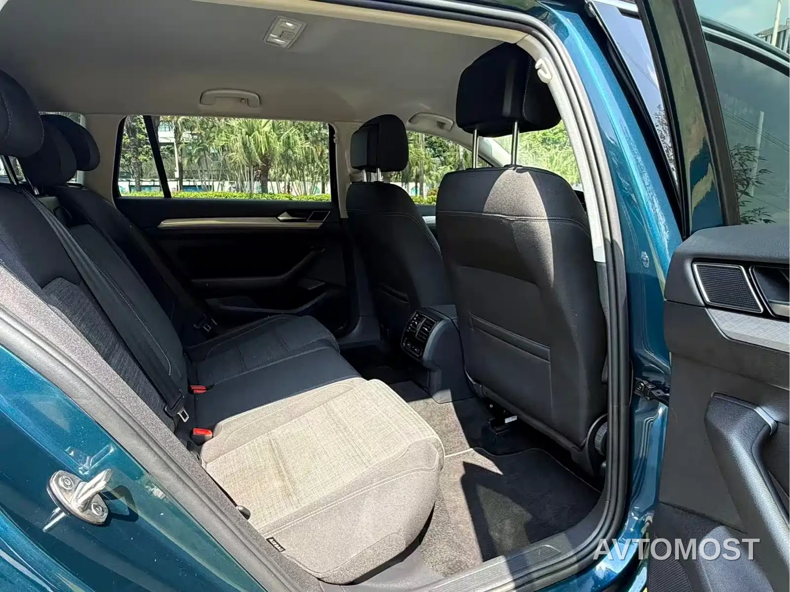 Volkswagen Weilan 2021 2.0T Comfort Edition — фото 10