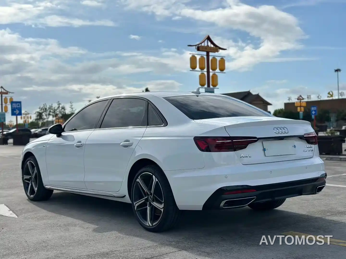 Audi A4L 2025 Model Year Facelift 2 Million Celebration Edition 40 TFSI Luxury Dynamic — фото 9