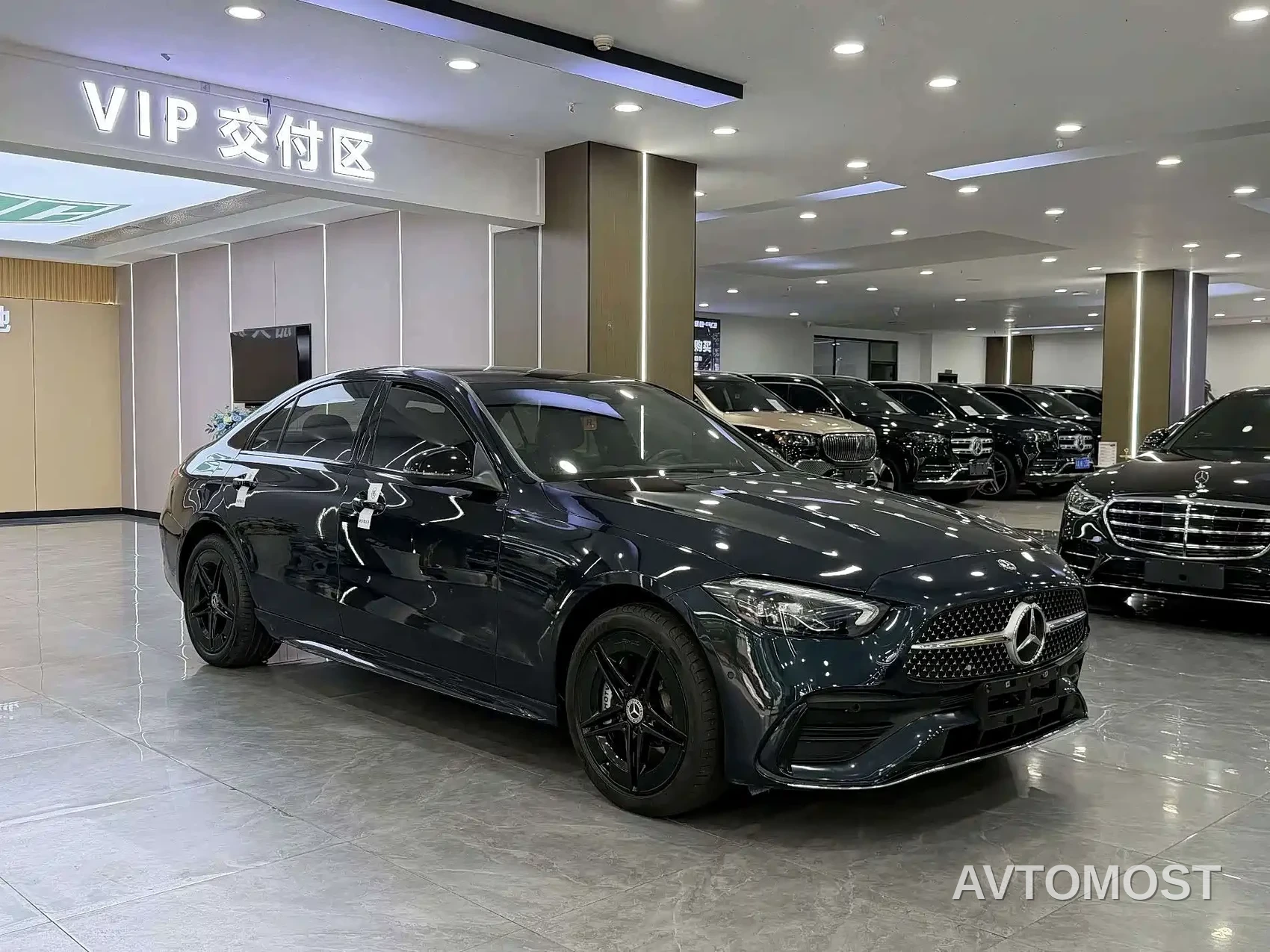 Mercedes-Benz C-Class 2024 C 260 L Night Edition Sport — фото 3