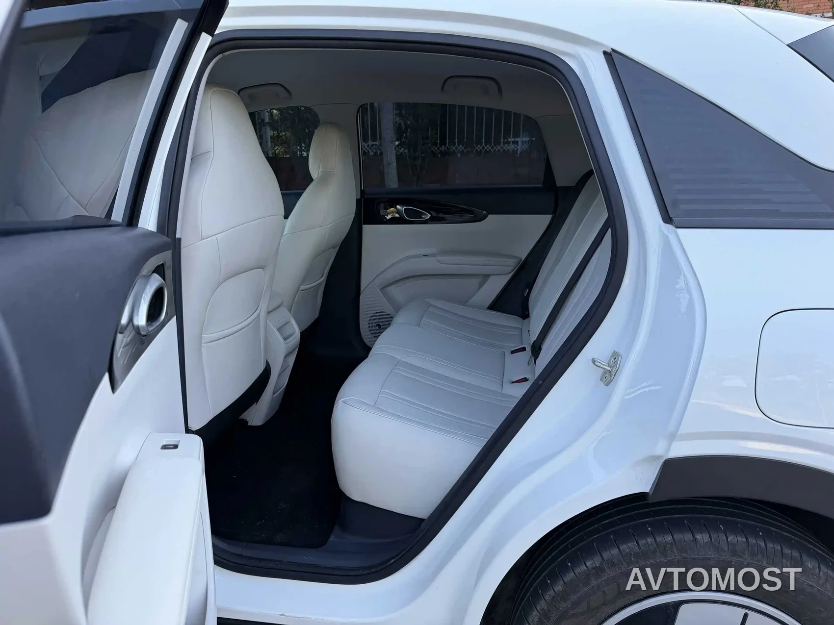 Geely Galaxy Starry Wish 2025 310km Youth Edition — фото 12