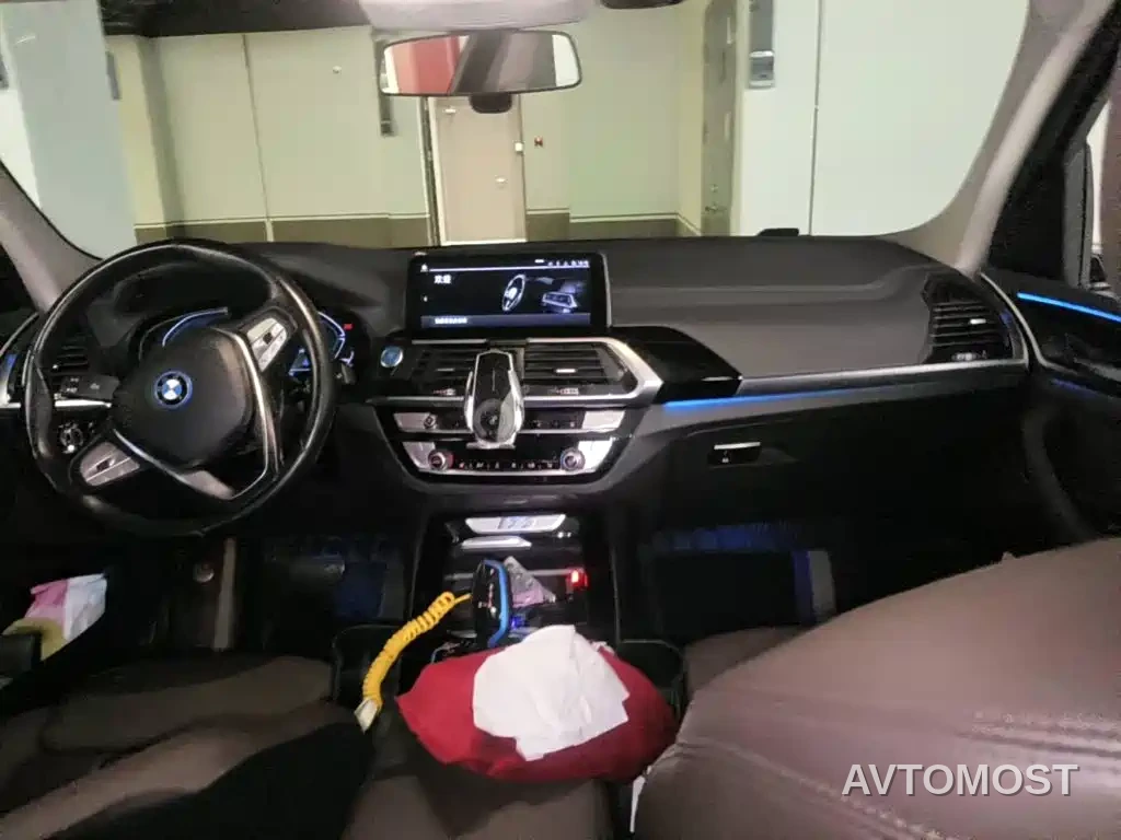 BMW iX3 2021 Leading — фото 12