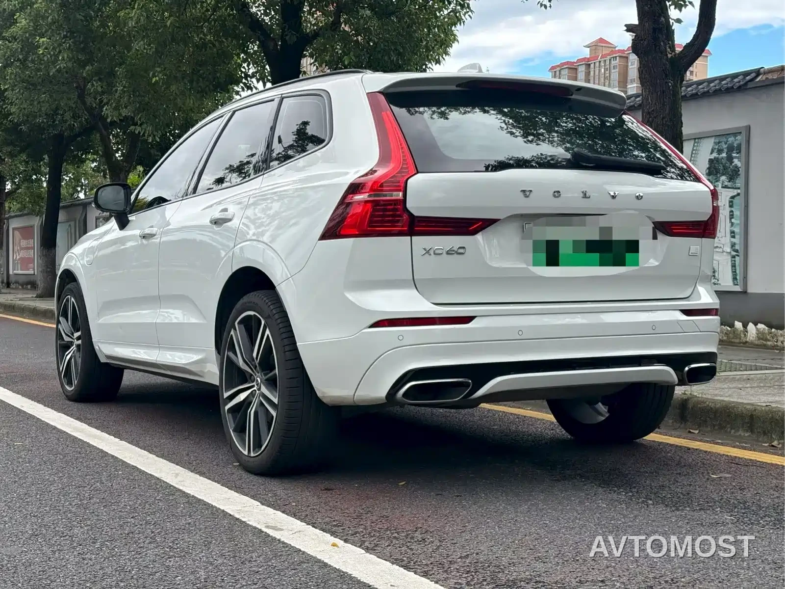 Volvo XC60 Plug-in Hybrid 2021 T8 E-Drive Hybrid Inscription Sport — фото 9
