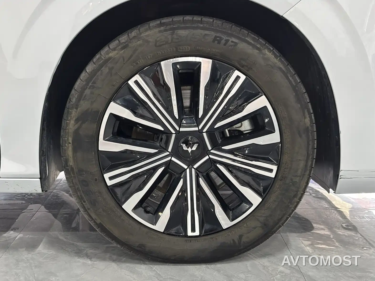 Wuling Motors Xingguang 730 New Energy 2025 Model Plug-in Hybrid Base Version — фото 12