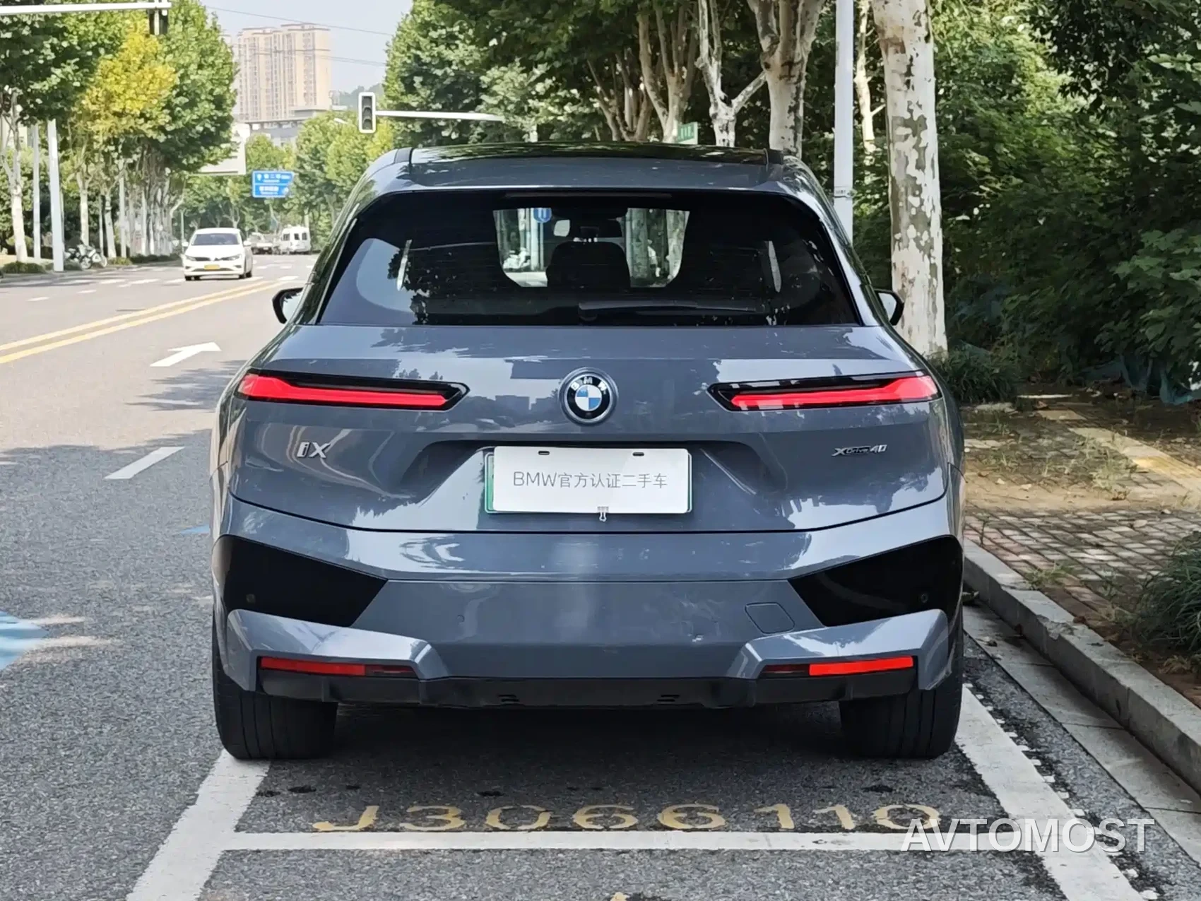 BMW iX 2022 xDrive40 — фото 3