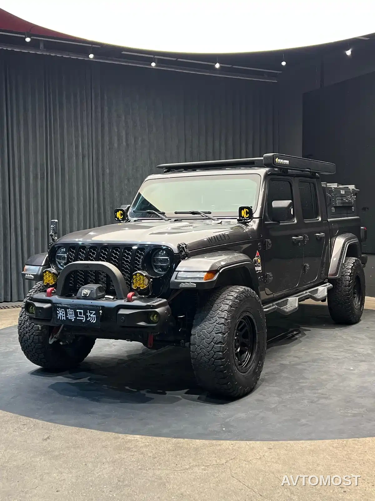 Jeep Gladiator 2022 3.6L Pioneer Edition — фото 1