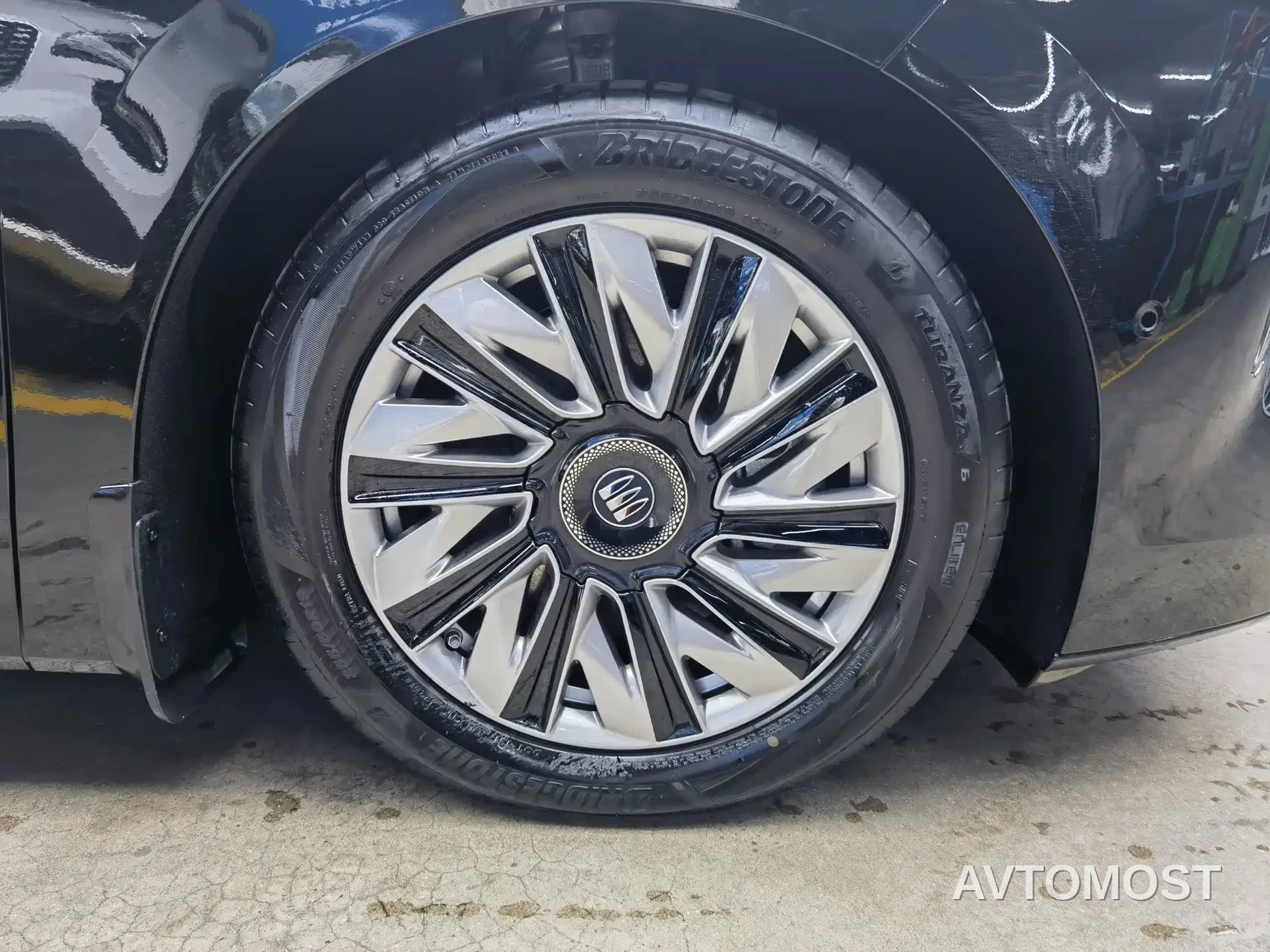 Buick Zhijing Shijia 2026 Model PHEV Base Version — фото 25