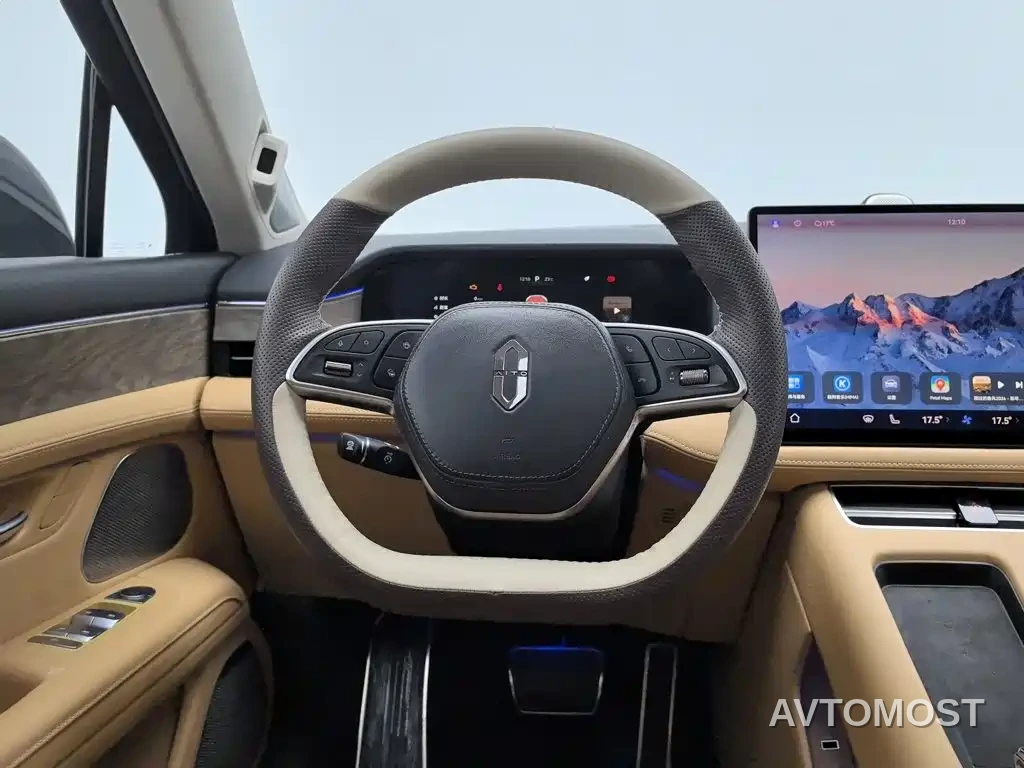 AITO M5 2022 Extended Range AWD Ultimate Edition — фото 9