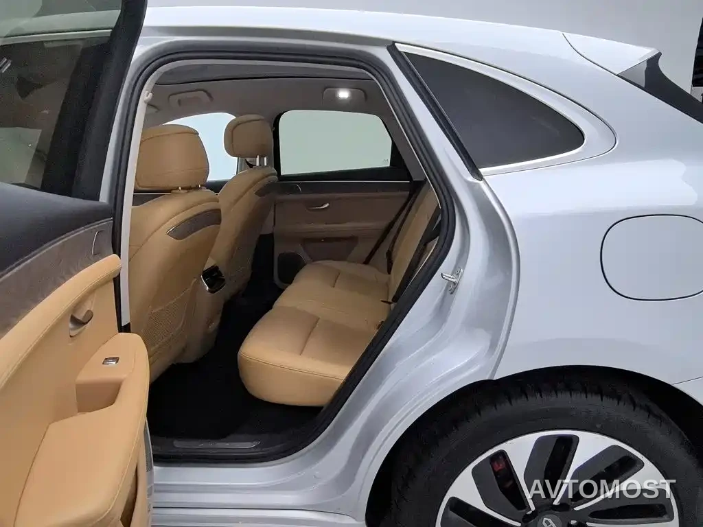 AITO M5 2022 Extended Range AWD Ultimate Edition — фото 13