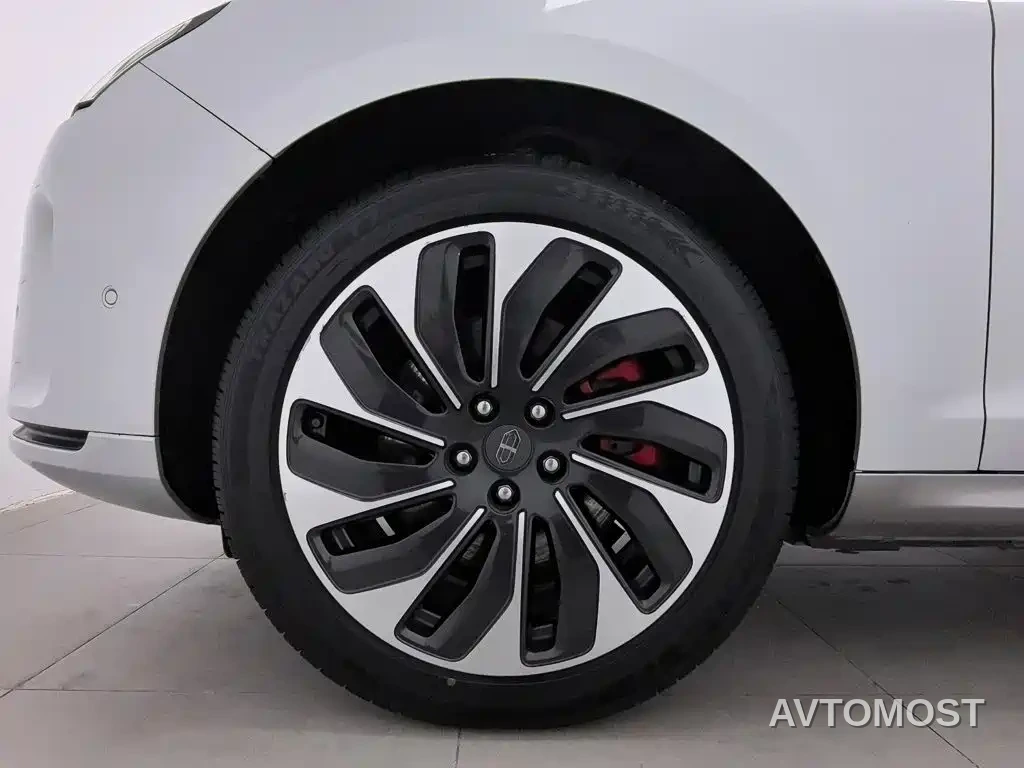 AITO M5 2022 Extended Range AWD Ultimate Edition — фото 15