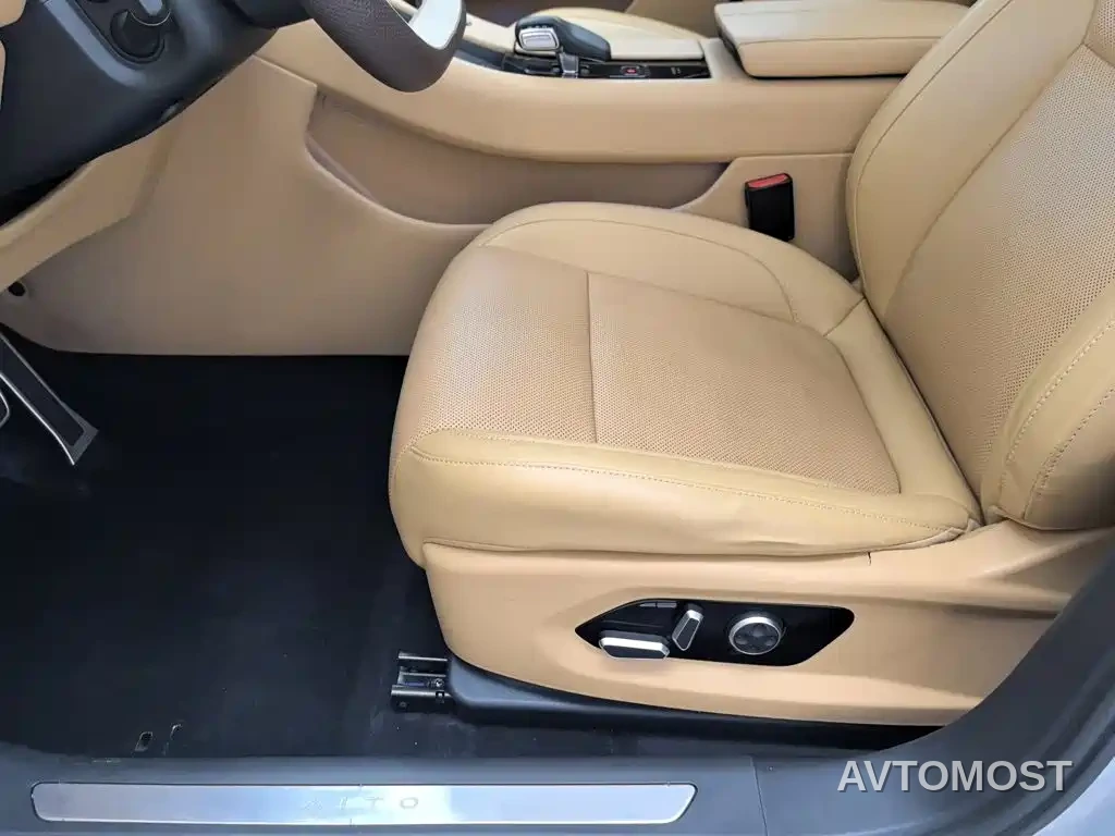 AITO M5 2022 Extended Range AWD Ultimate Edition — фото 18