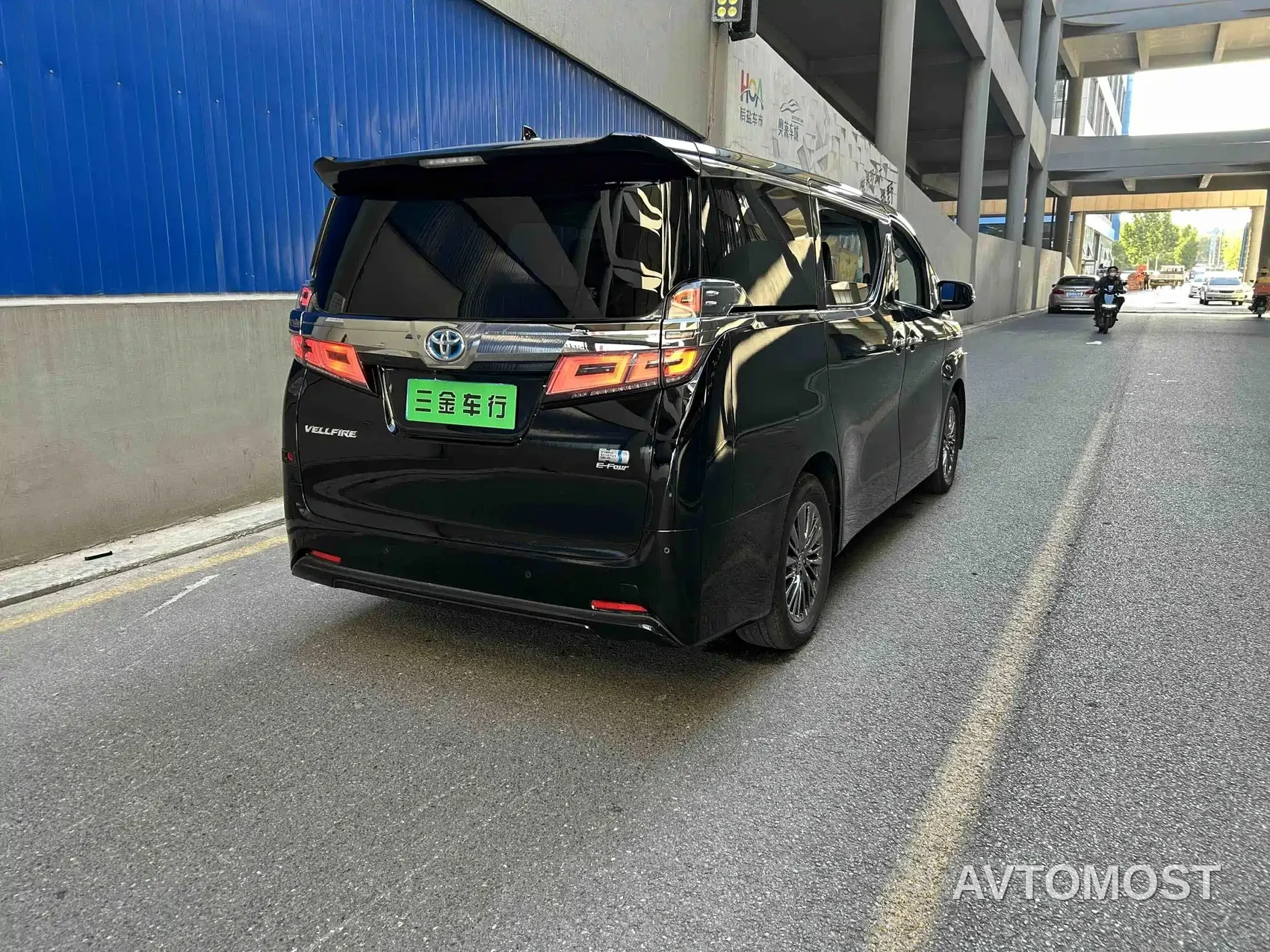 Toyota Vellfire 2020 Twin Engine 2.5L HV Premium Edition — фото 10