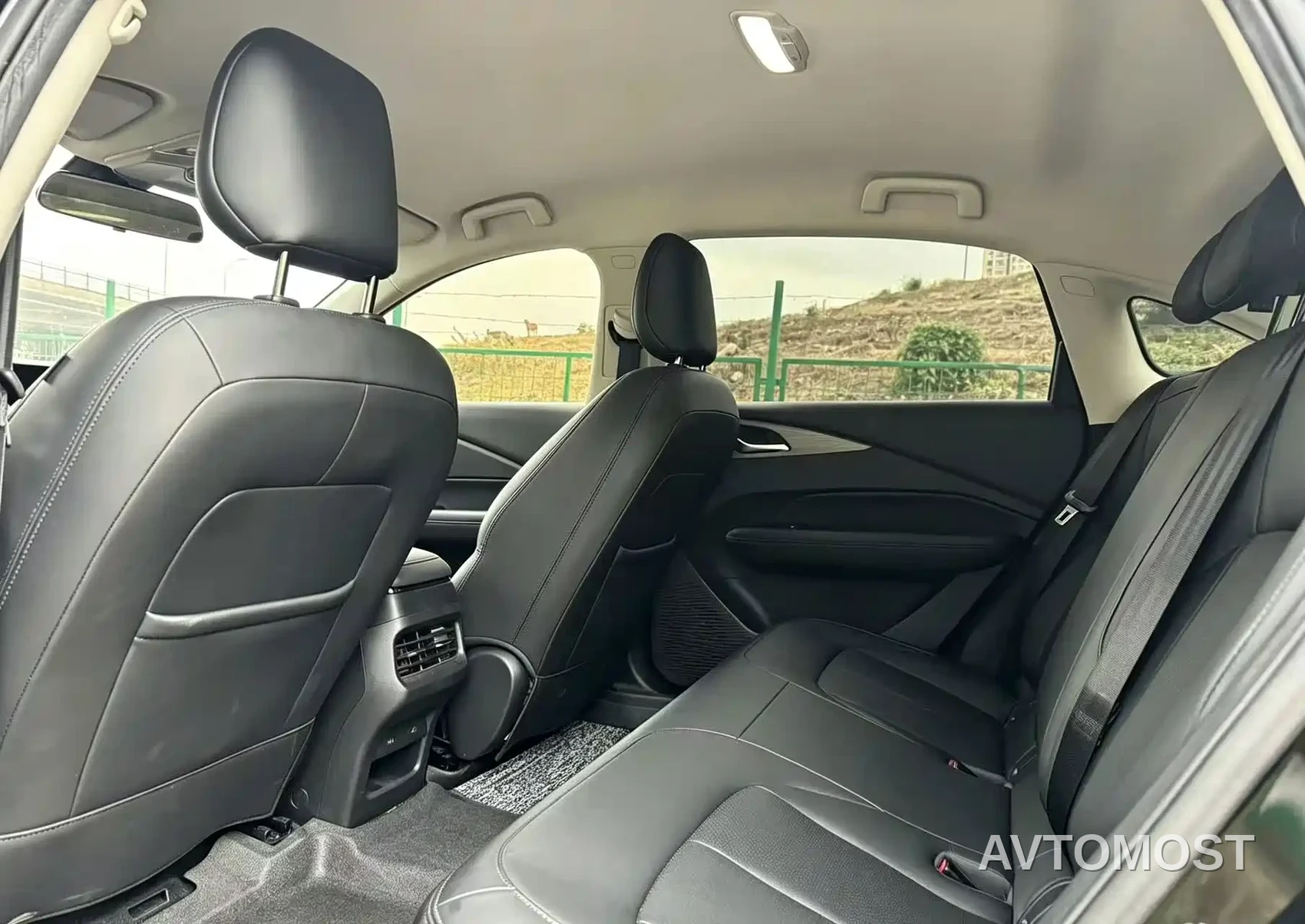 Wuling Xingguang 2024 Co-Creation Edition 70 Standard — фото 10