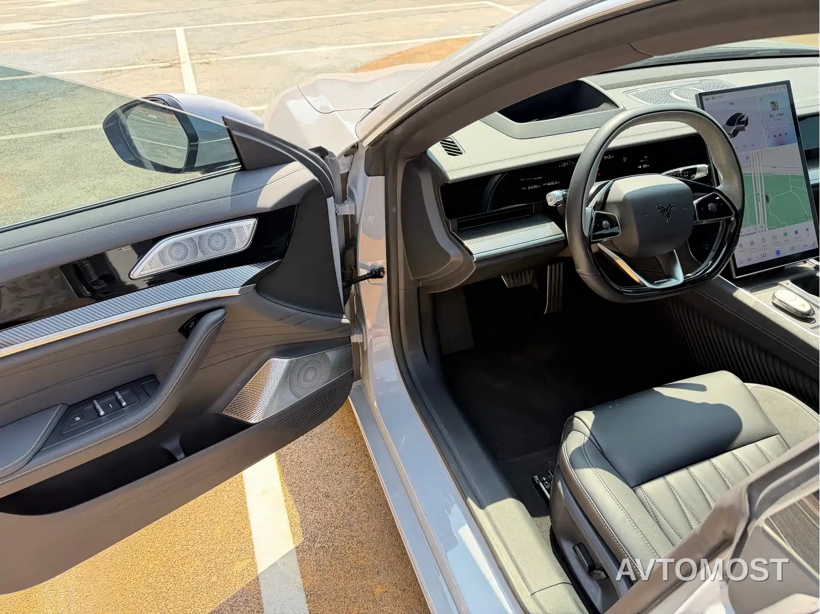 Nezha S Shooting Brake 2024 Pure Electric 510 Standard Edition — фото 4
