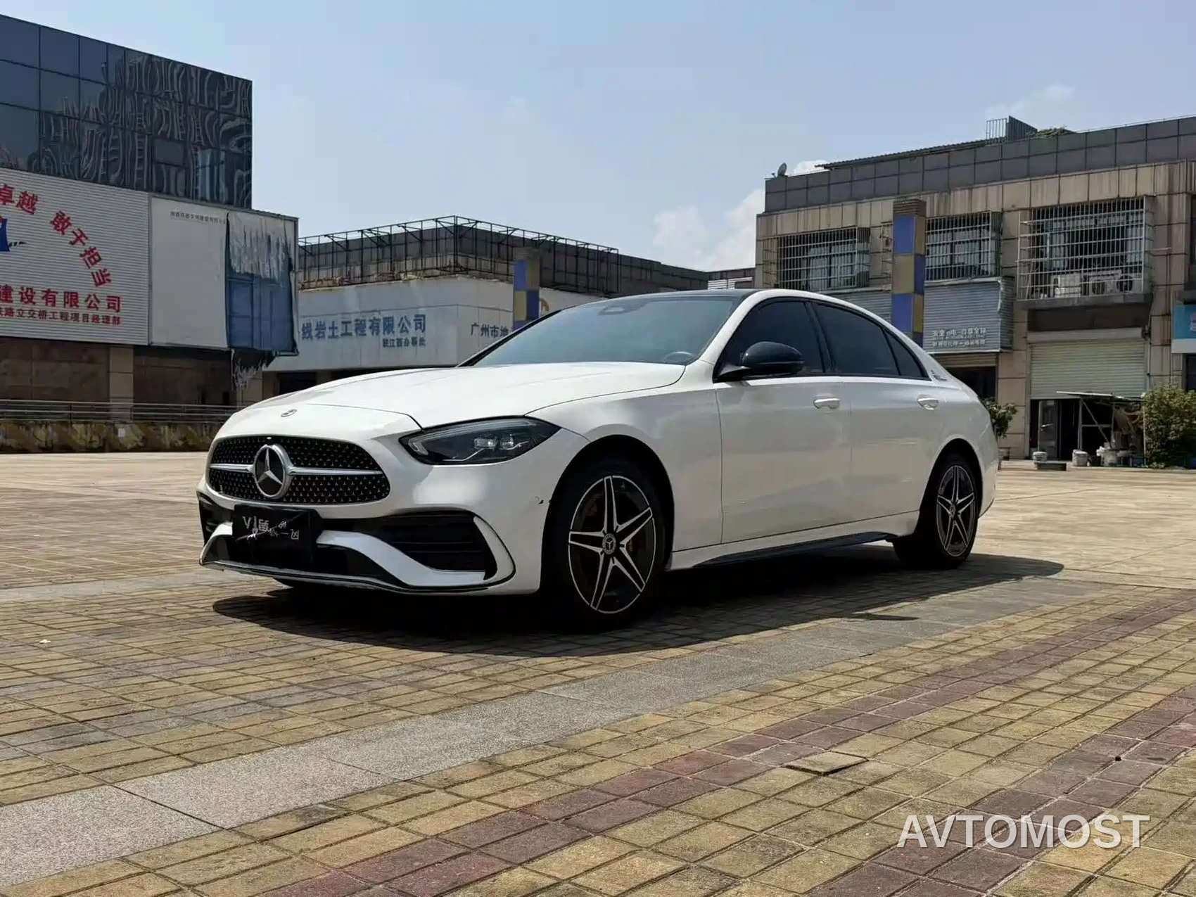 Mercedes-Benz C-Class 2023 Facelift C 260 L Night Sport Edition — фото 3