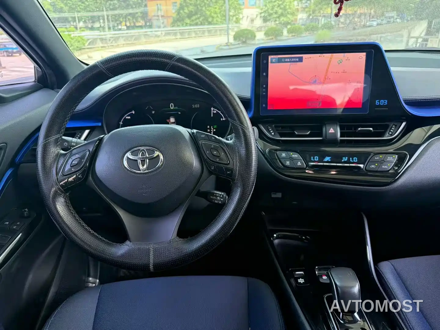 Toyota C-HR EV 2020 Luxury Sunroof Edition — фото 7