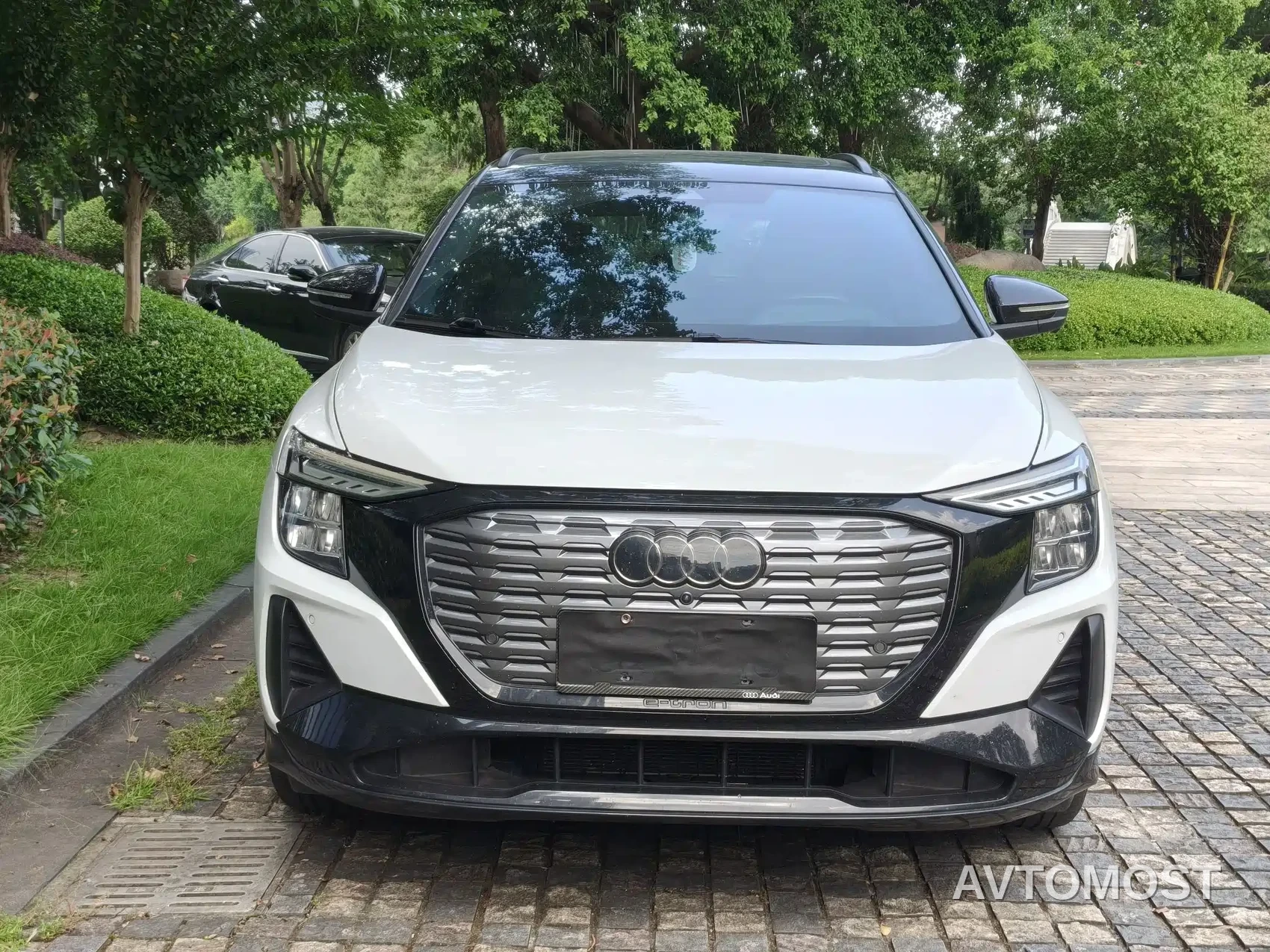 Audi Q5 e-tron 2023 40 e-tron Shining Edition Brocade Package — фото 2