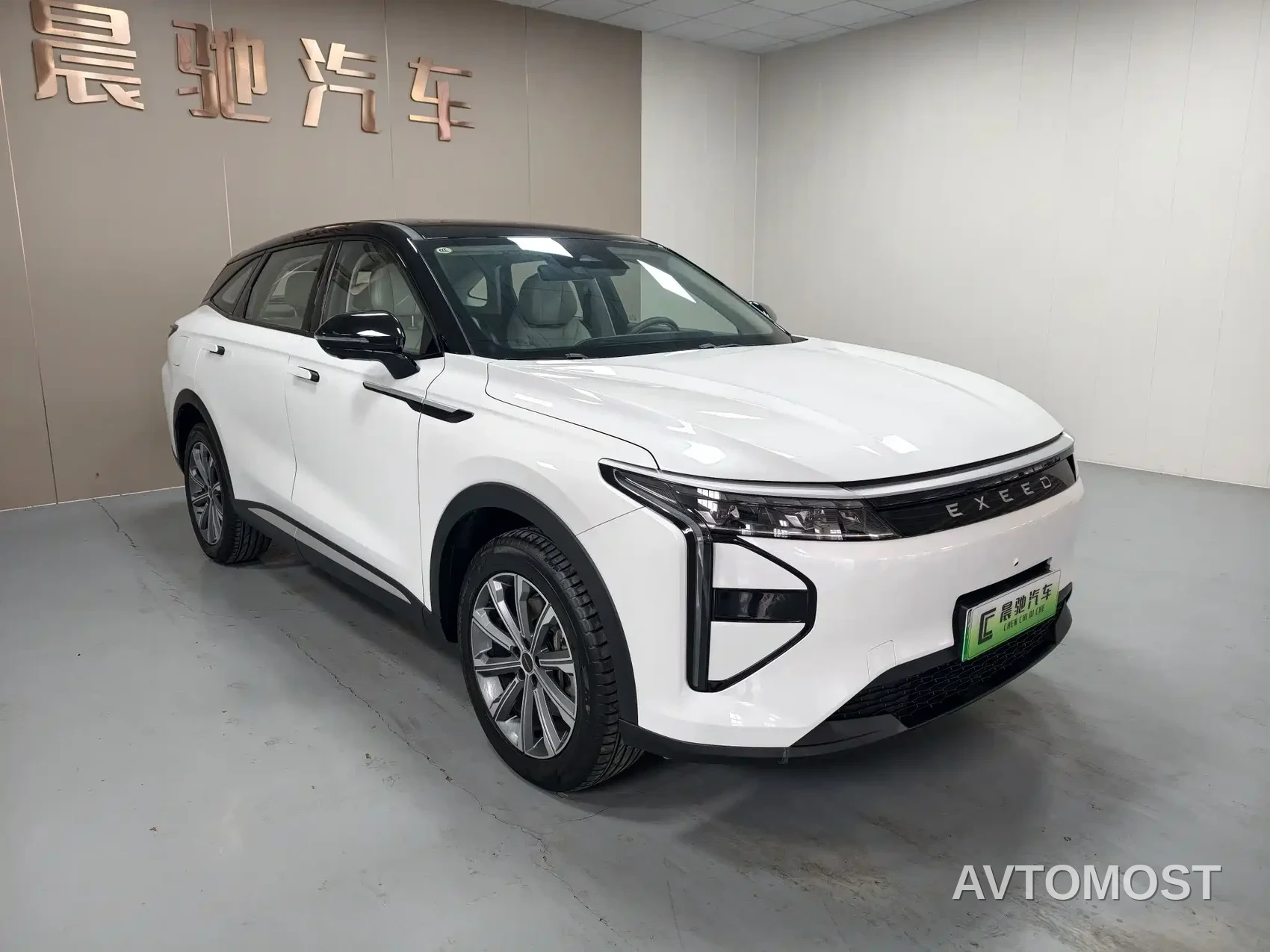 Exeed Yaoguang C-DM 2026 Global Edition 120 Long Range 2WD — фото 3