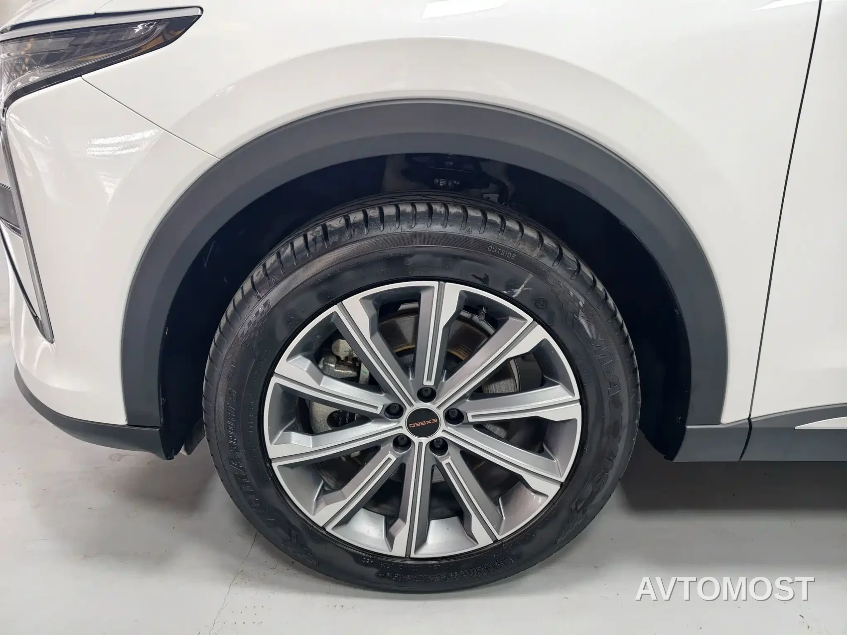Exeed Yaoguang C-DM 2026 Global Edition 120 Long Range 2WD — фото 18