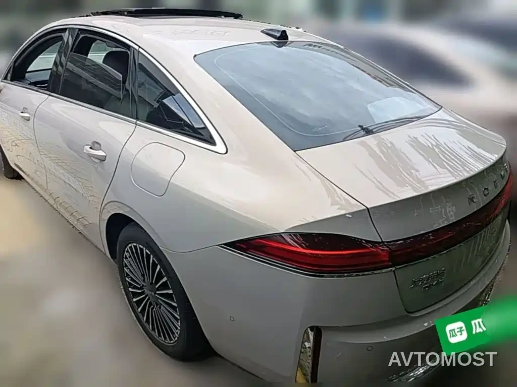 Roewe M7 DMH 2025 Base — фото 8