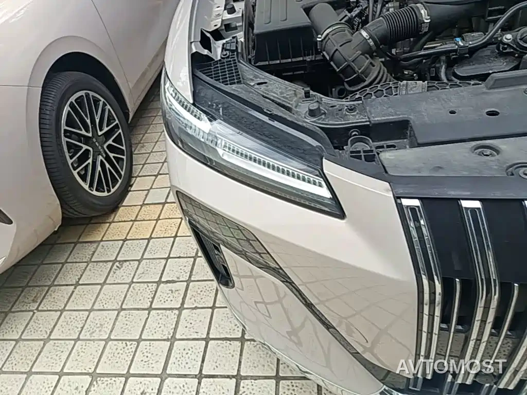 Roewe M7 DMH 2025 Base — фото 11