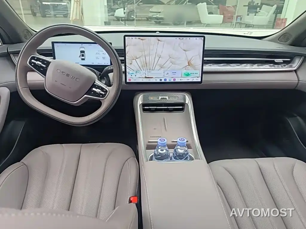 Roewe M7 DMH 2025 Base — фото 14
