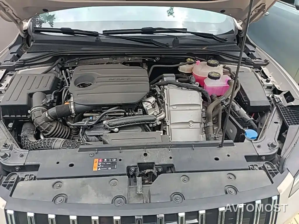 Roewe M7 DMH 2025 Base — фото 24