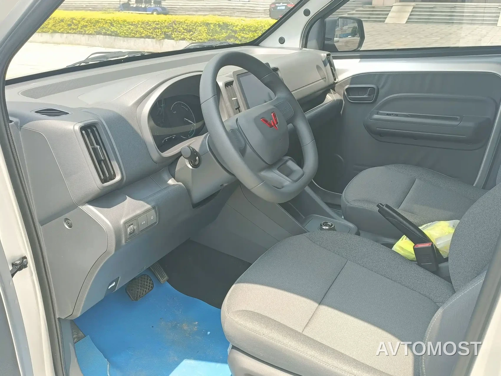 Wuling Rongguang EV 2026 Model 310km Base Type 5-Seater — фото 5