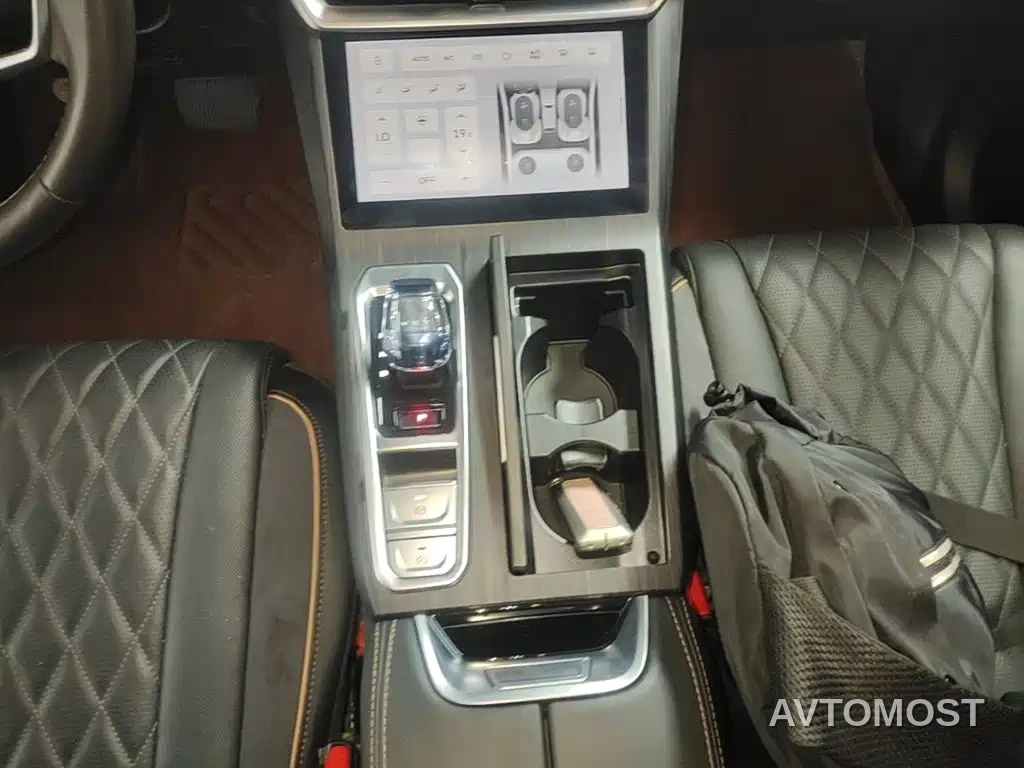 Wey Latte DHT-PHEV 2022 1.5T 2WD Extra Large Cup — фото 12