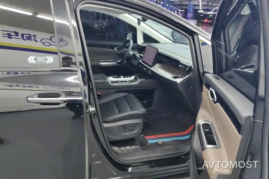 GAC Trumpchi E8 2024 Glory Series 2.0L Glory Edition — фото 8
