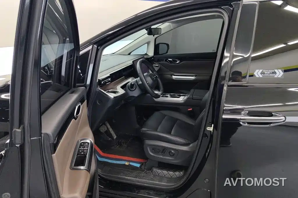 GAC Trumpchi E8 2024 Glory Series 2.0L Glory Edition — фото 9